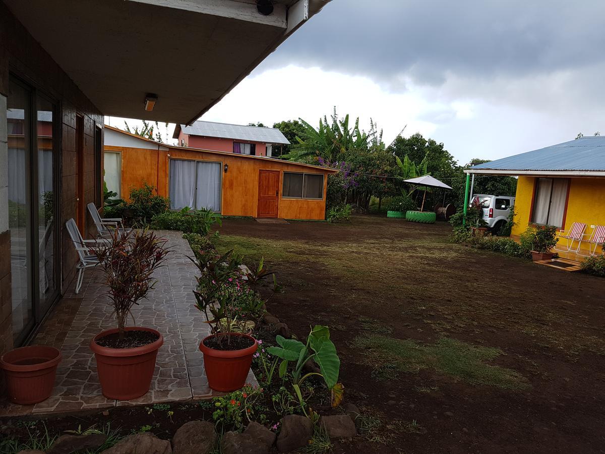 Cabana Tongariki Hanga Roa Exterior photo