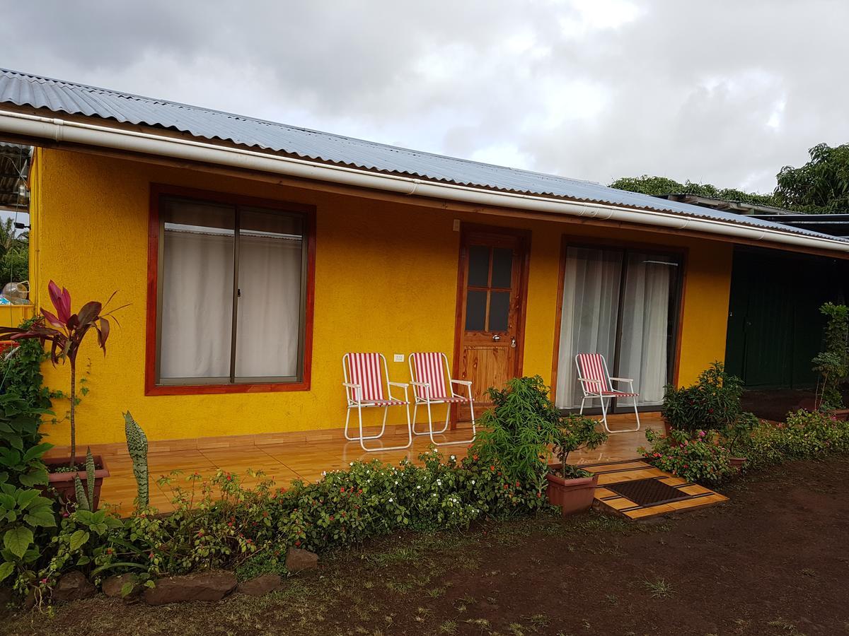Cabana Tongariki Hanga Roa Exterior photo